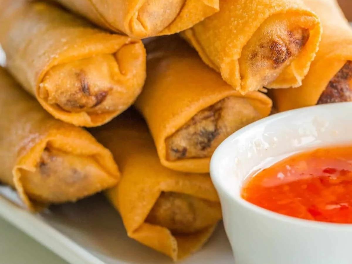 Egg rolls with sweet chili sauce